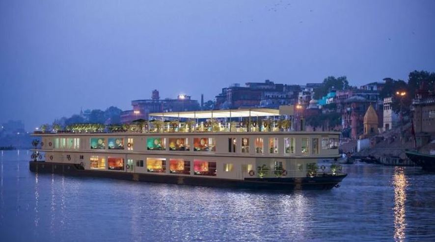 Spiritual Tourism का बढ़ता ट्रेंड- युवाओं की नई ट्रैवल लिस्ट में टॉप पर है गंगा आरती!