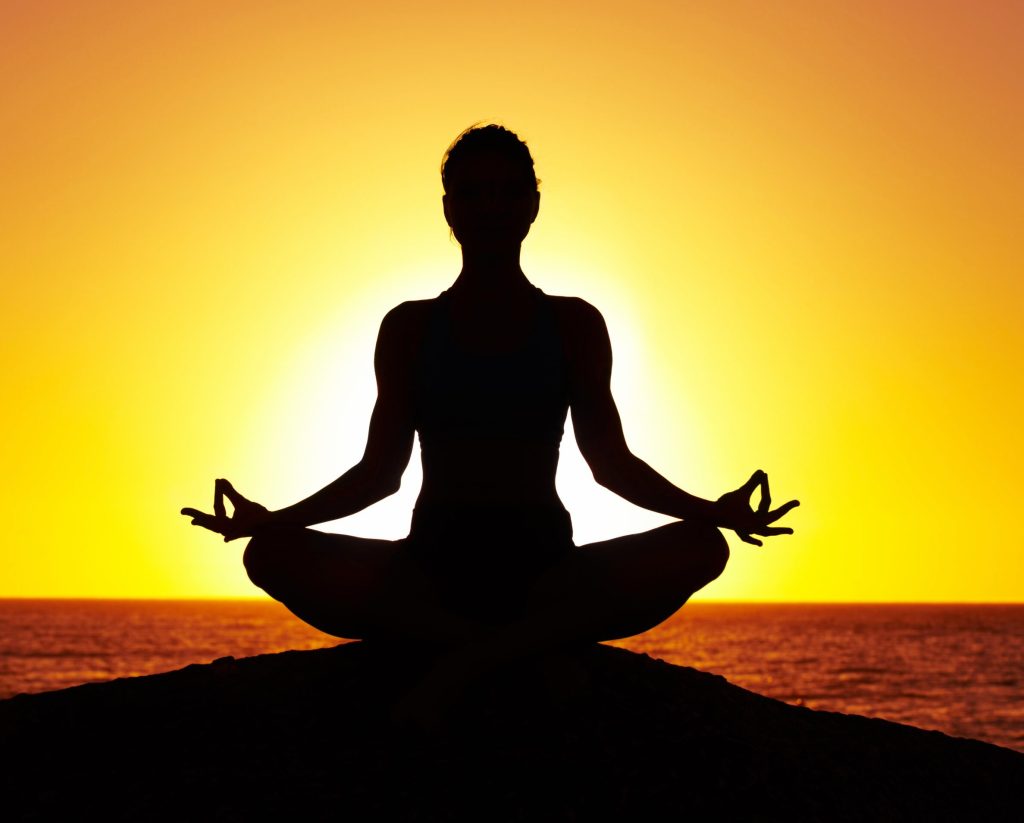 Spiritual Tourism का बढ़ता ट्रेंड- युवाओं की नई ट्रैवल लिस्ट में टॉप पर है गंगा आरती!